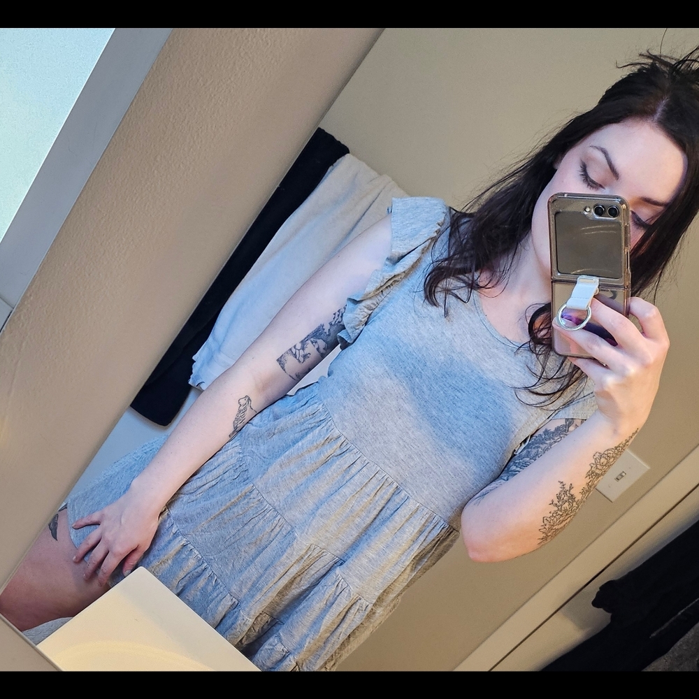 ❌️SOLD❌️Grey Babydoll Dress
